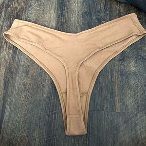Skims Thong Bikini Underwear size 4X Camel